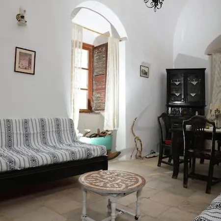 Tower Of Dellarokas Holiday home Melanes