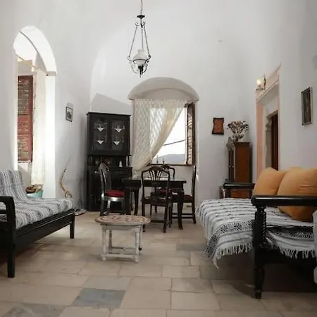 Tower Of Dellarokas Holiday home Melanes